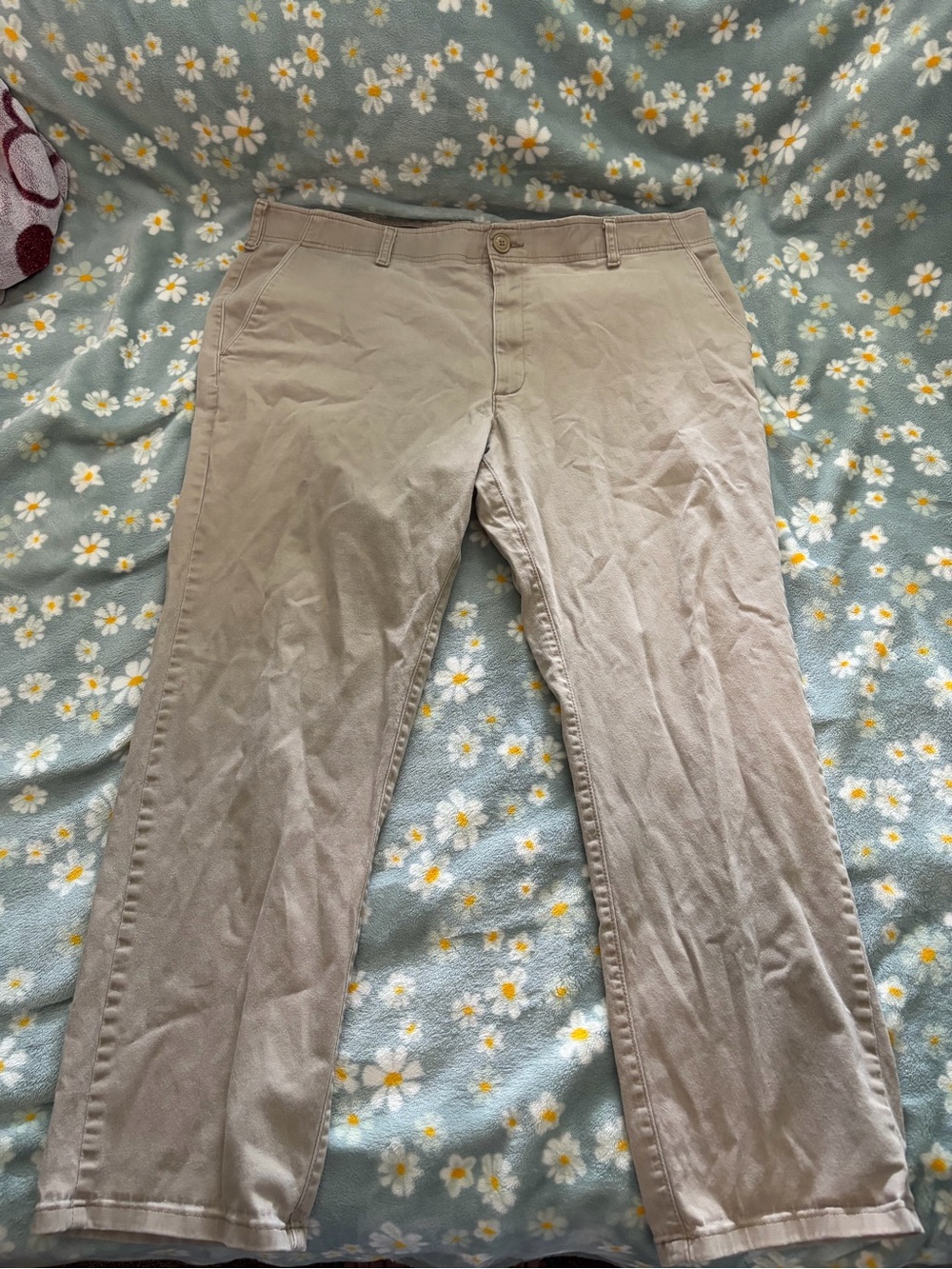 Lee Men's Straight Chino Pants in Light Khaki